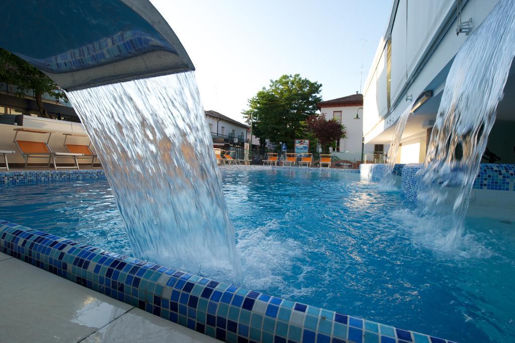 Hotel Lido カットーリカ エクステリア 写真