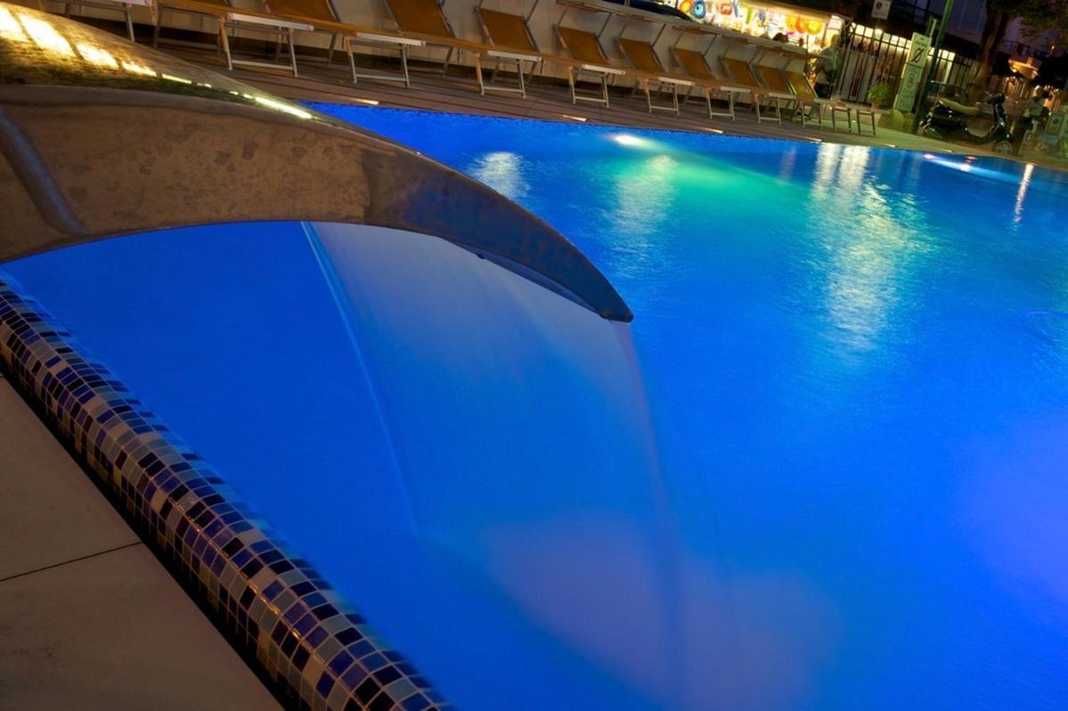 Hotel Lido カットーリカ エクステリア 写真