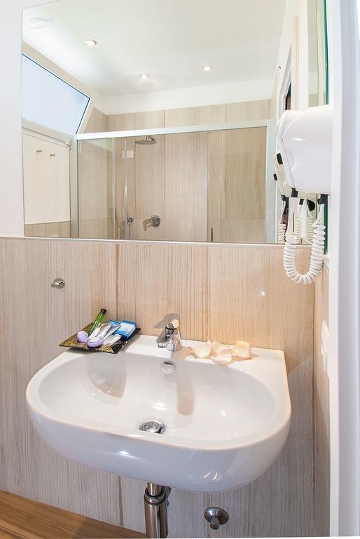 Hotel Lido カットーリカ エクステリア 写真